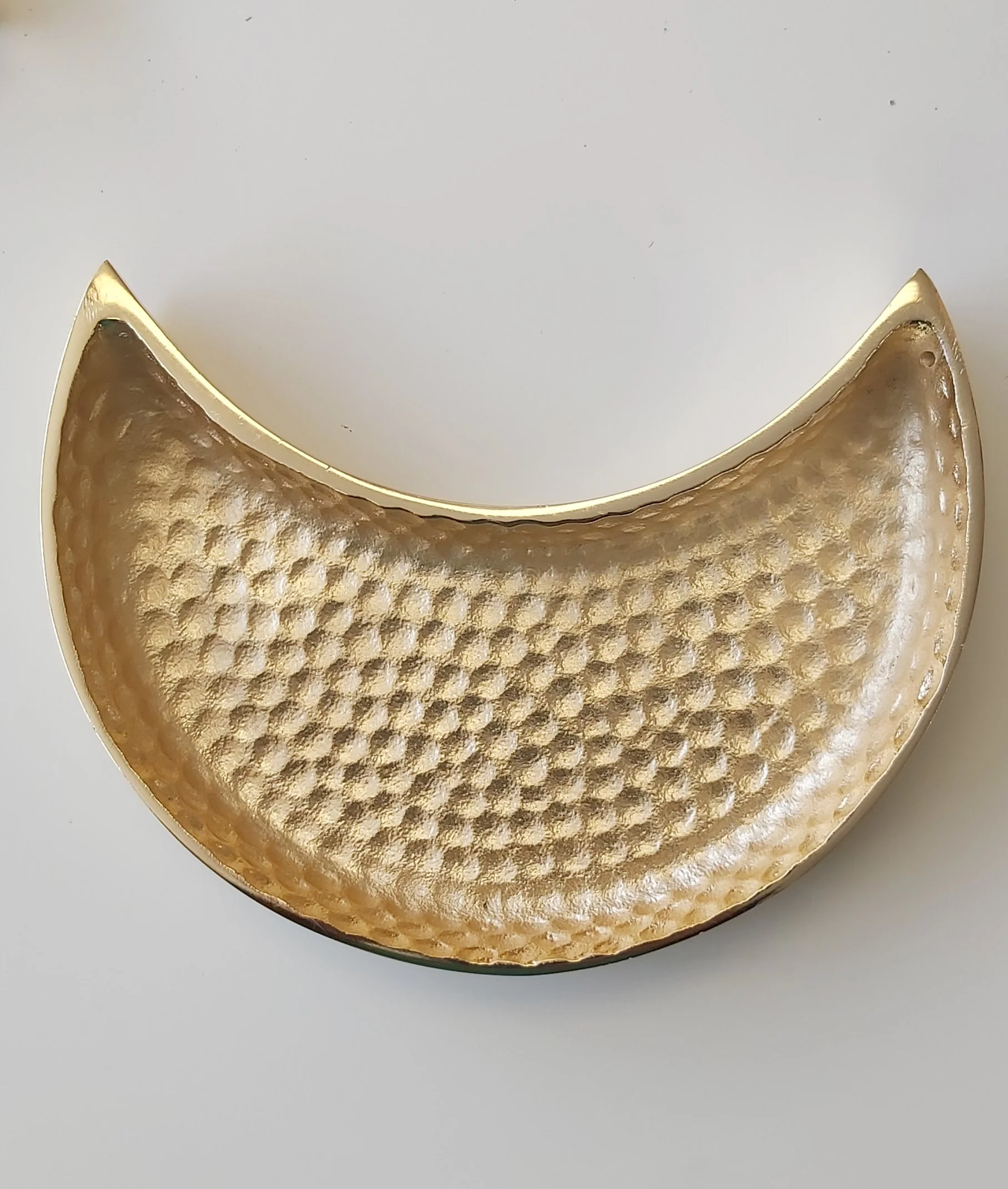 Textured Moonlight Platter - Image 3