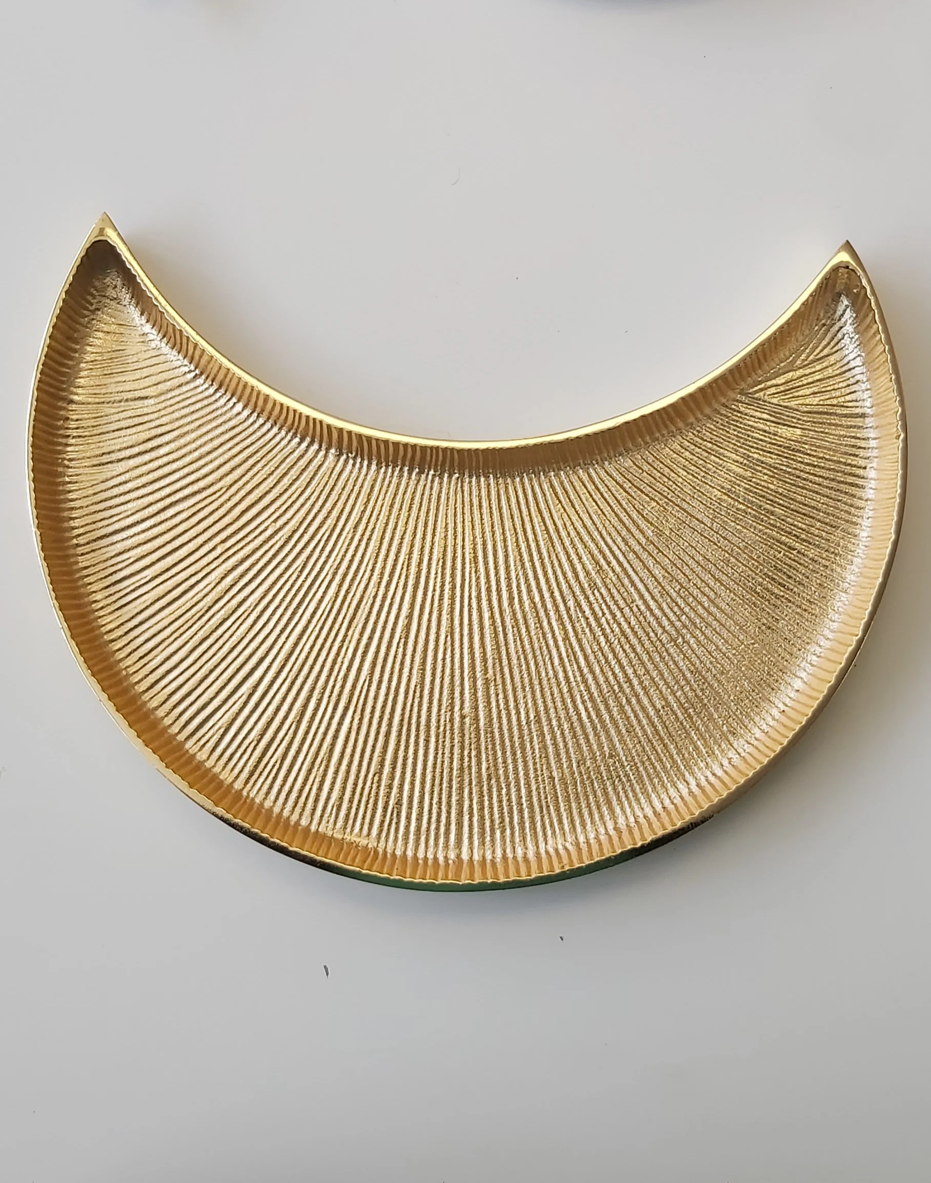 Textured Moonlight Platter - Image 8